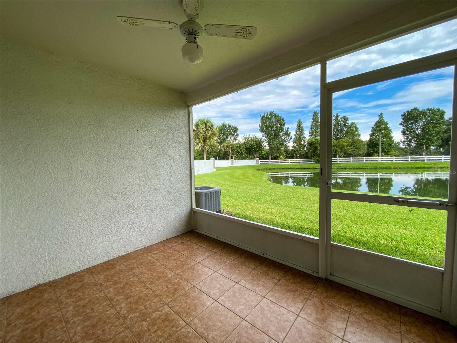 30305 LACLEDES LN, WESLEY CHAPEL, FL, 33543