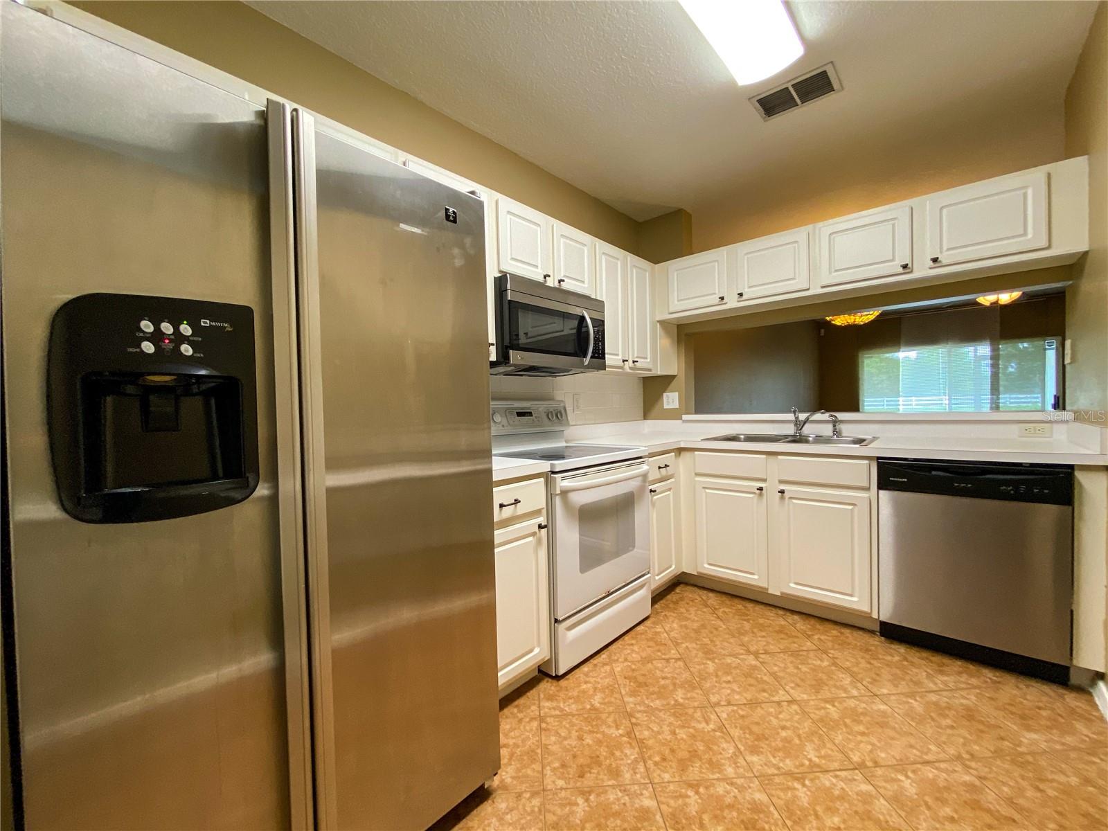30305 LACLEDES LN, WESLEY CHAPEL, FL, 33543