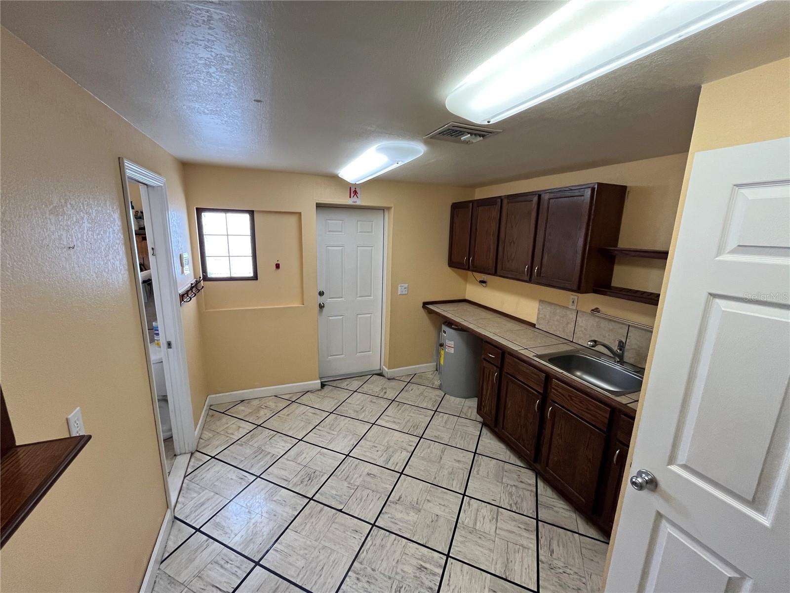 601 W MAIN ST, AVON PARK, FL, 33825