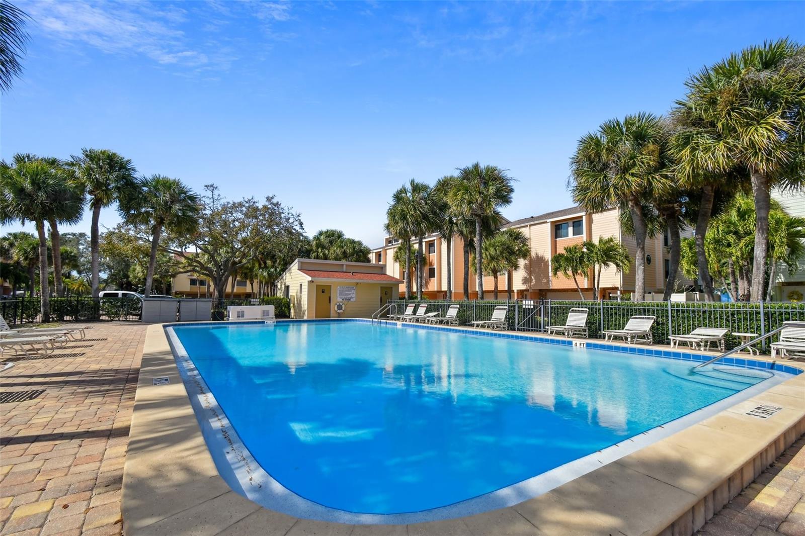 511 SANDY HOOK RD, TREASURE ISLAND, FL, 33706