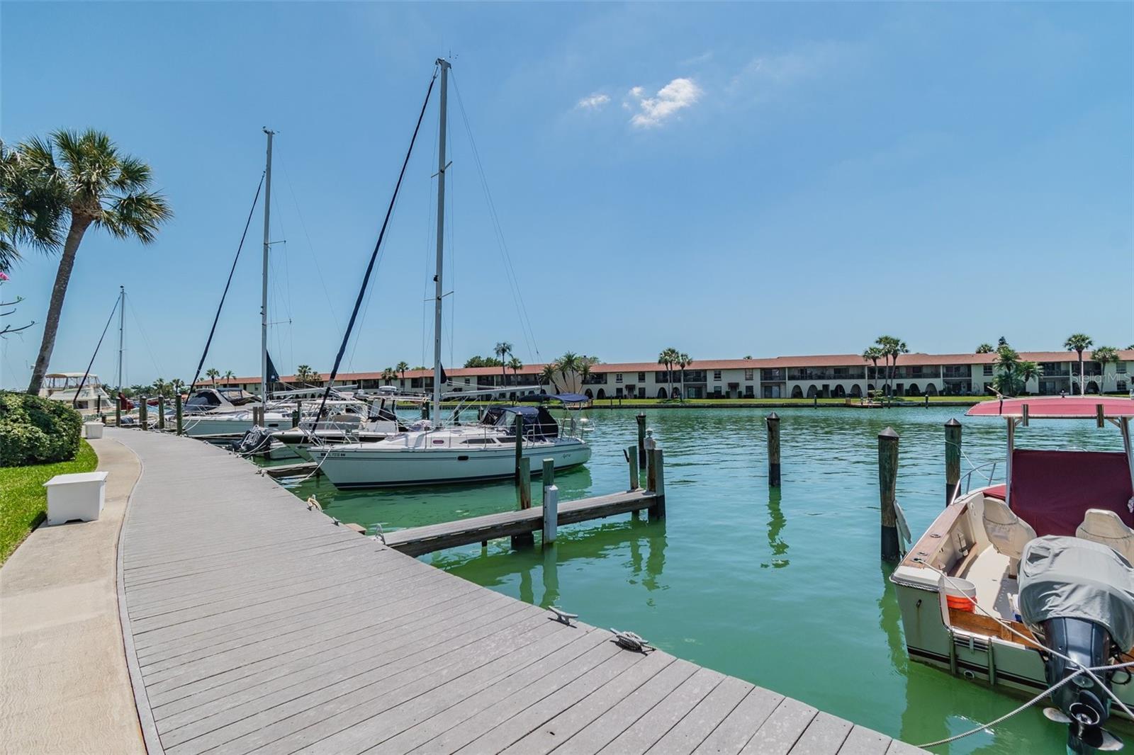 511 SANDY HOOK RD, TREASURE ISLAND, FL, 33706