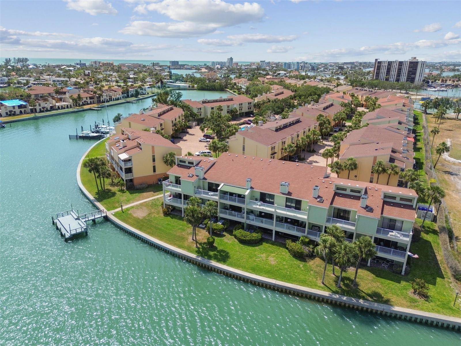 511 SANDY HOOK RD, TREASURE ISLAND, FL, 33706