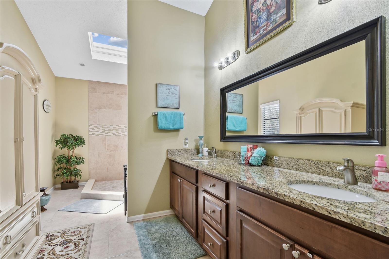 511 SANDY HOOK RD, TREASURE ISLAND, FL, 33706