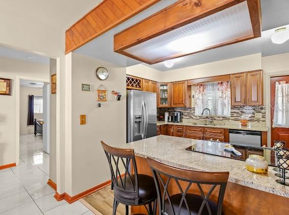 7806 N GOMEZ AVE, TAMPA, FL, 33614