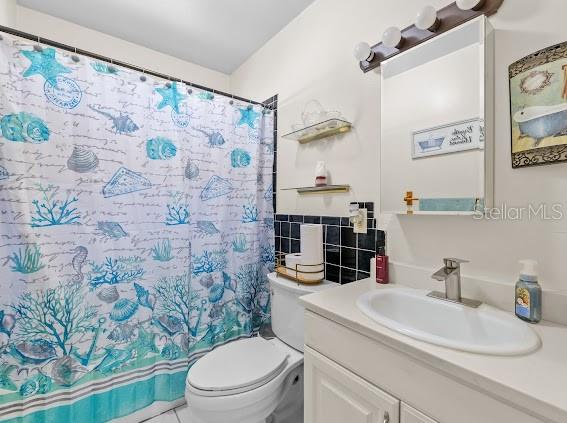 7806 N GOMEZ AVE, TAMPA, FL, 33614