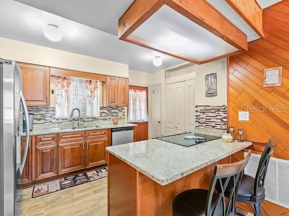 7806 N GOMEZ AVE, TAMPA, FL, 33614