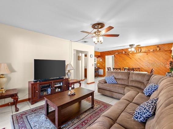 7806 N GOMEZ AVE, TAMPA, FL, 33614