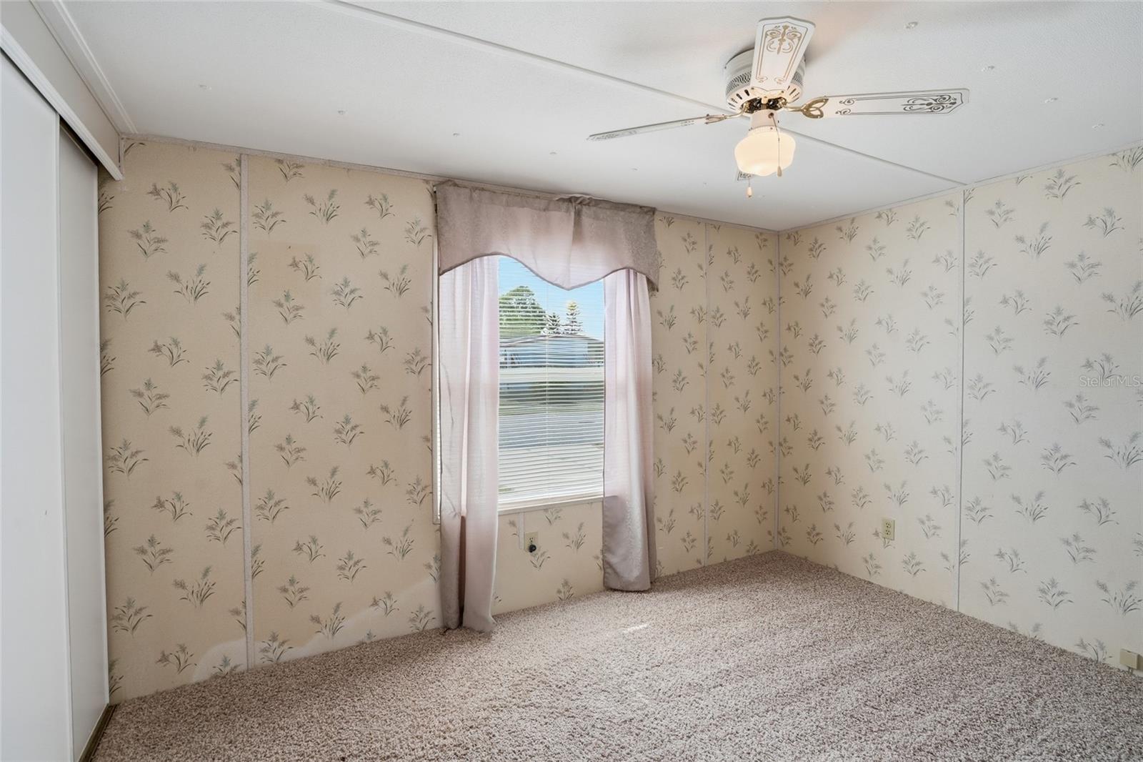 3933 SARAH DR, WESLEY CHAPEL, FL, 33543