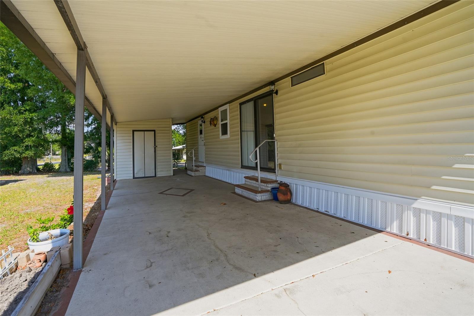 3933 SARAH DR, WESLEY CHAPEL, FL, 33543