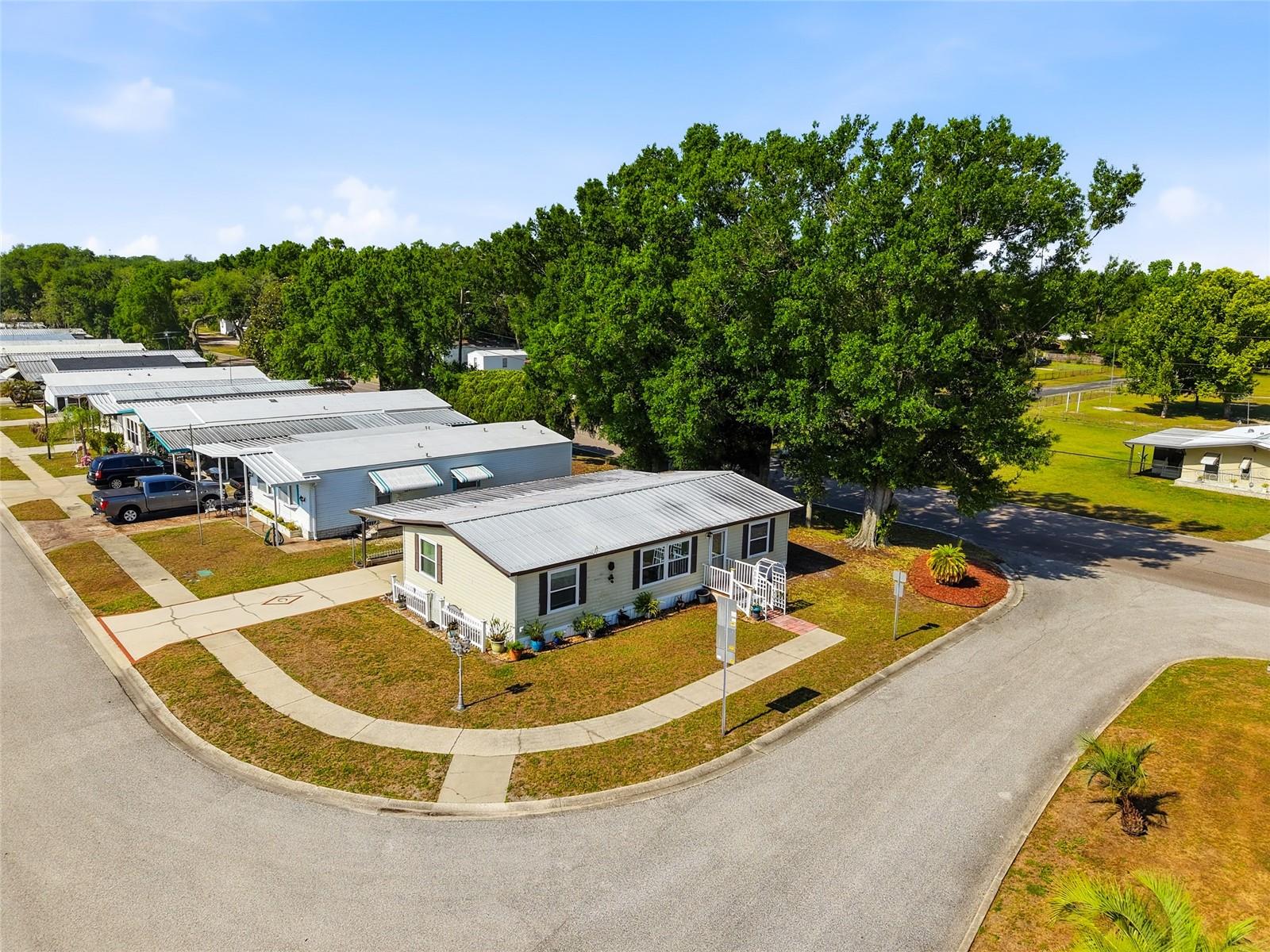 3933 SARAH DR, WESLEY CHAPEL, FL, 33543