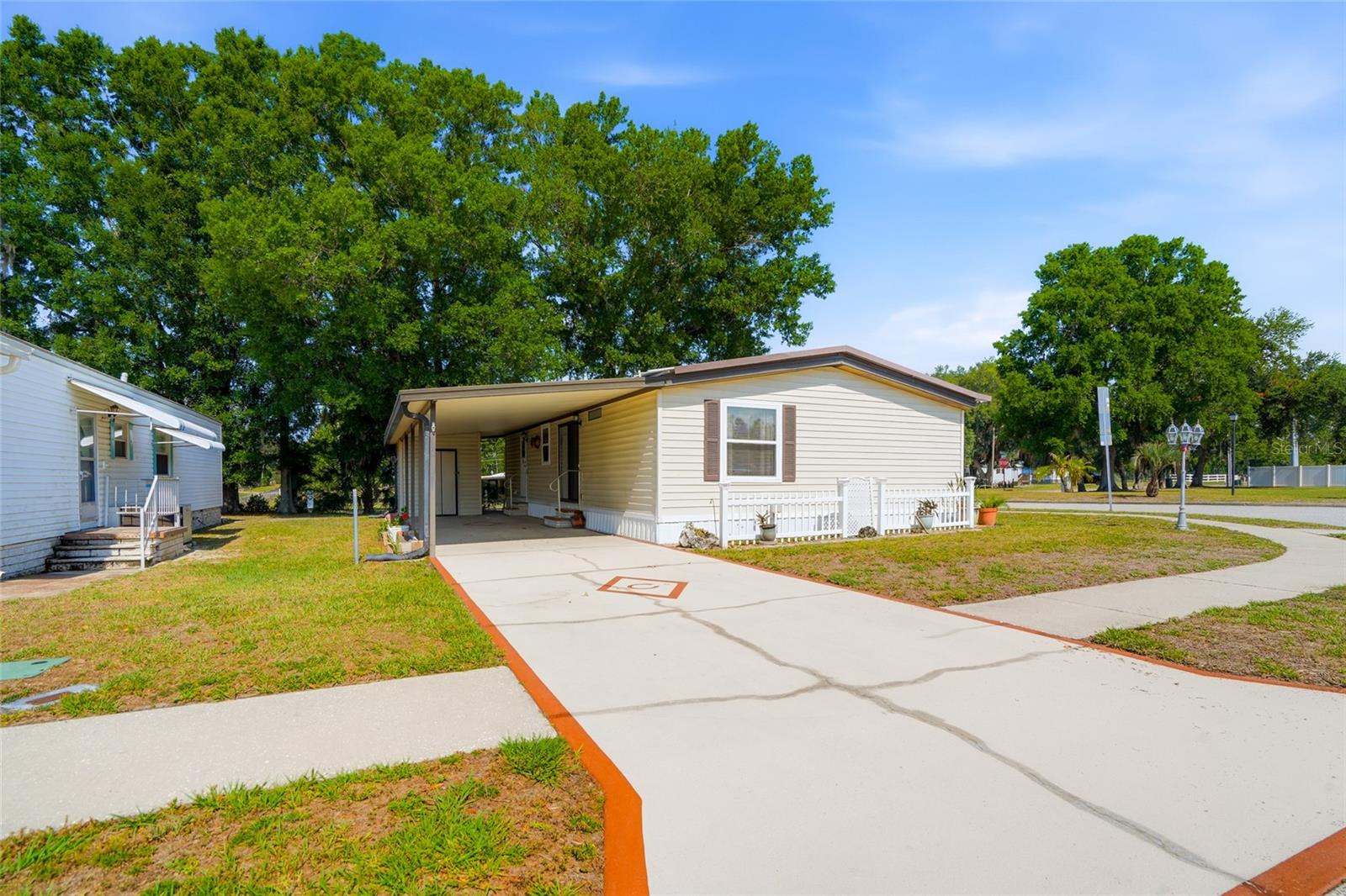 3933 SARAH DR, WESLEY CHAPEL, FL, 33543