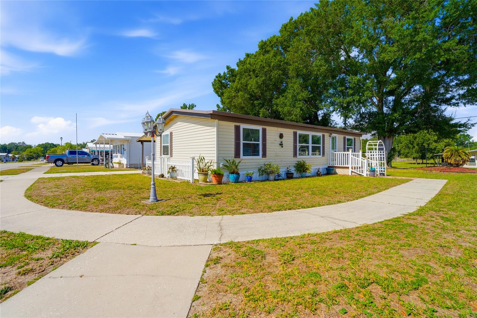 3933 SARAH DR, WESLEY CHAPEL, FL, 33543