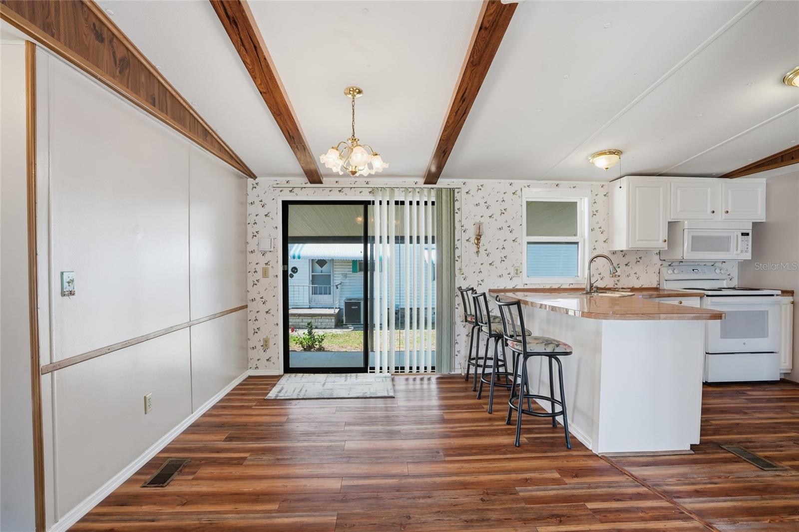 3933 SARAH DR, WESLEY CHAPEL, FL, 33543