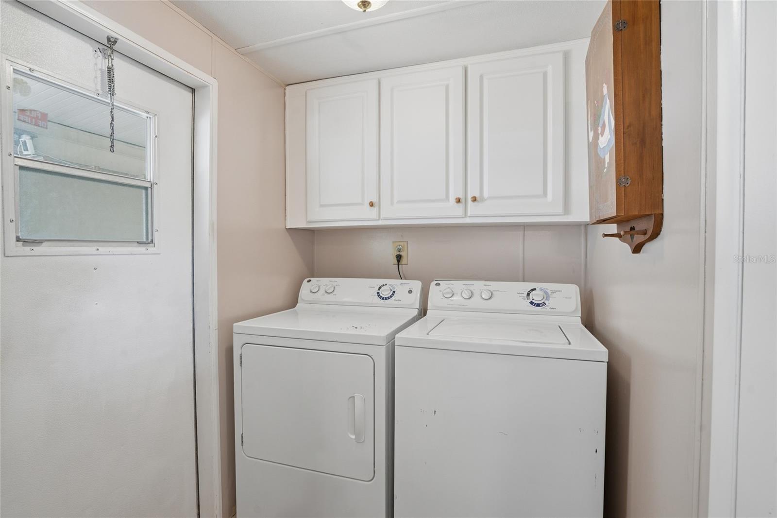 3933 SARAH DR, WESLEY CHAPEL, FL, 33543