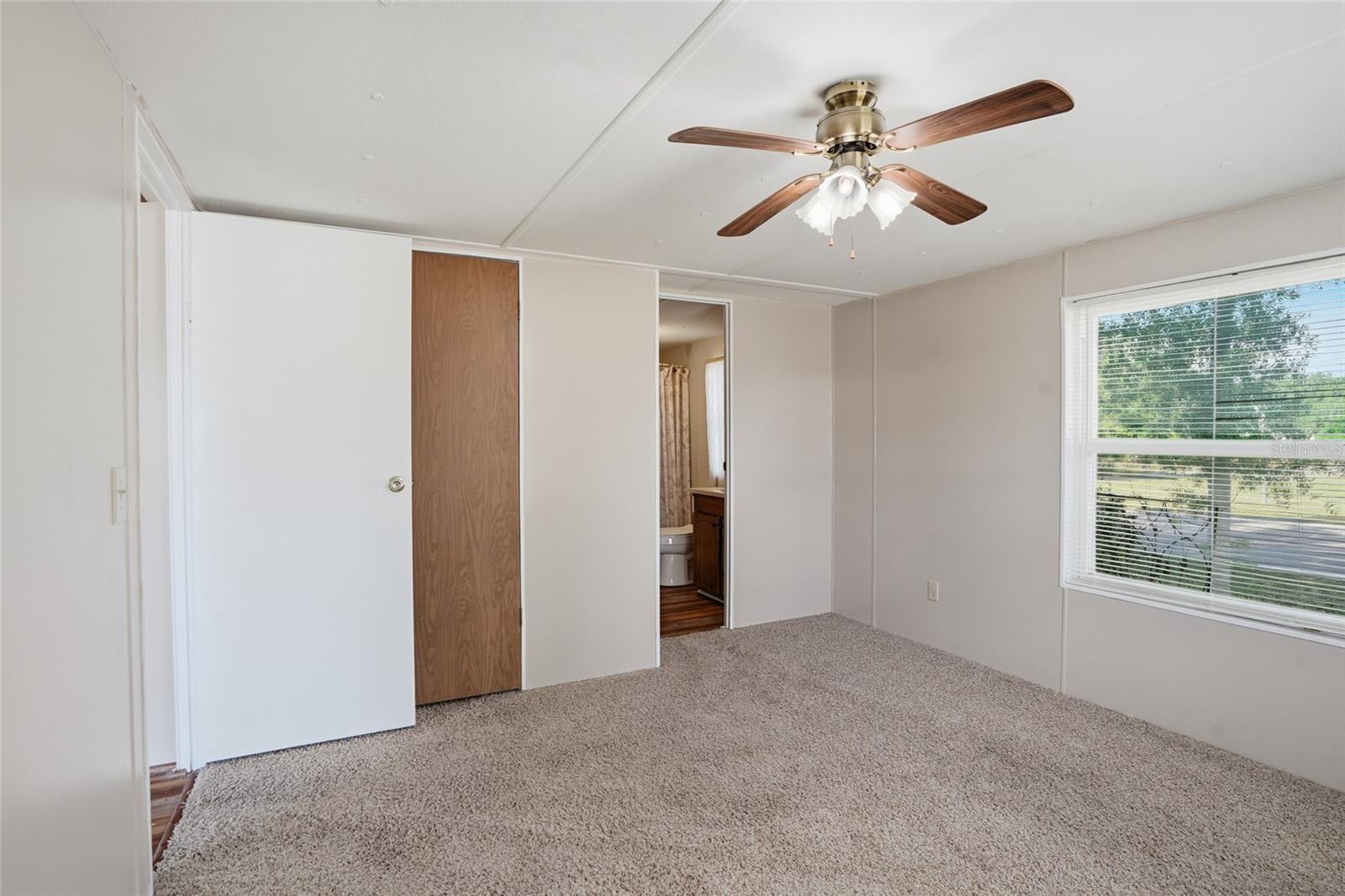 3933 SARAH DR, WESLEY CHAPEL, FL, 33543