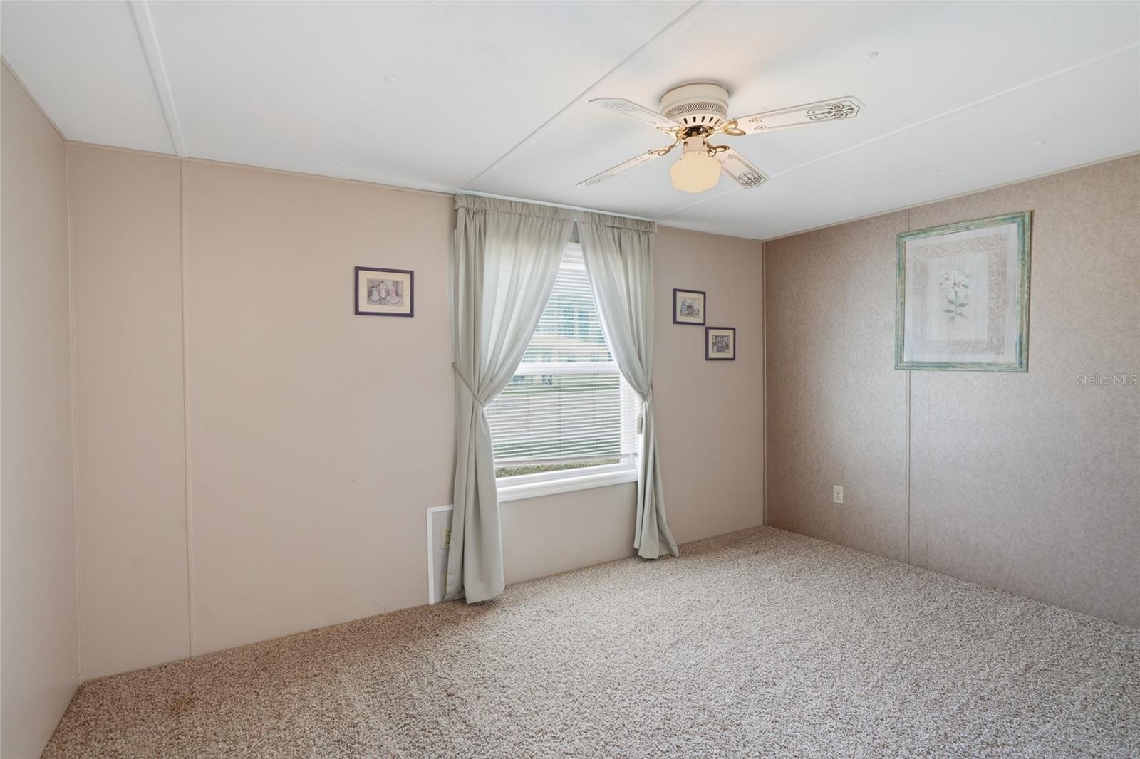 3933 SARAH DR, WESLEY CHAPEL, FL, 33543