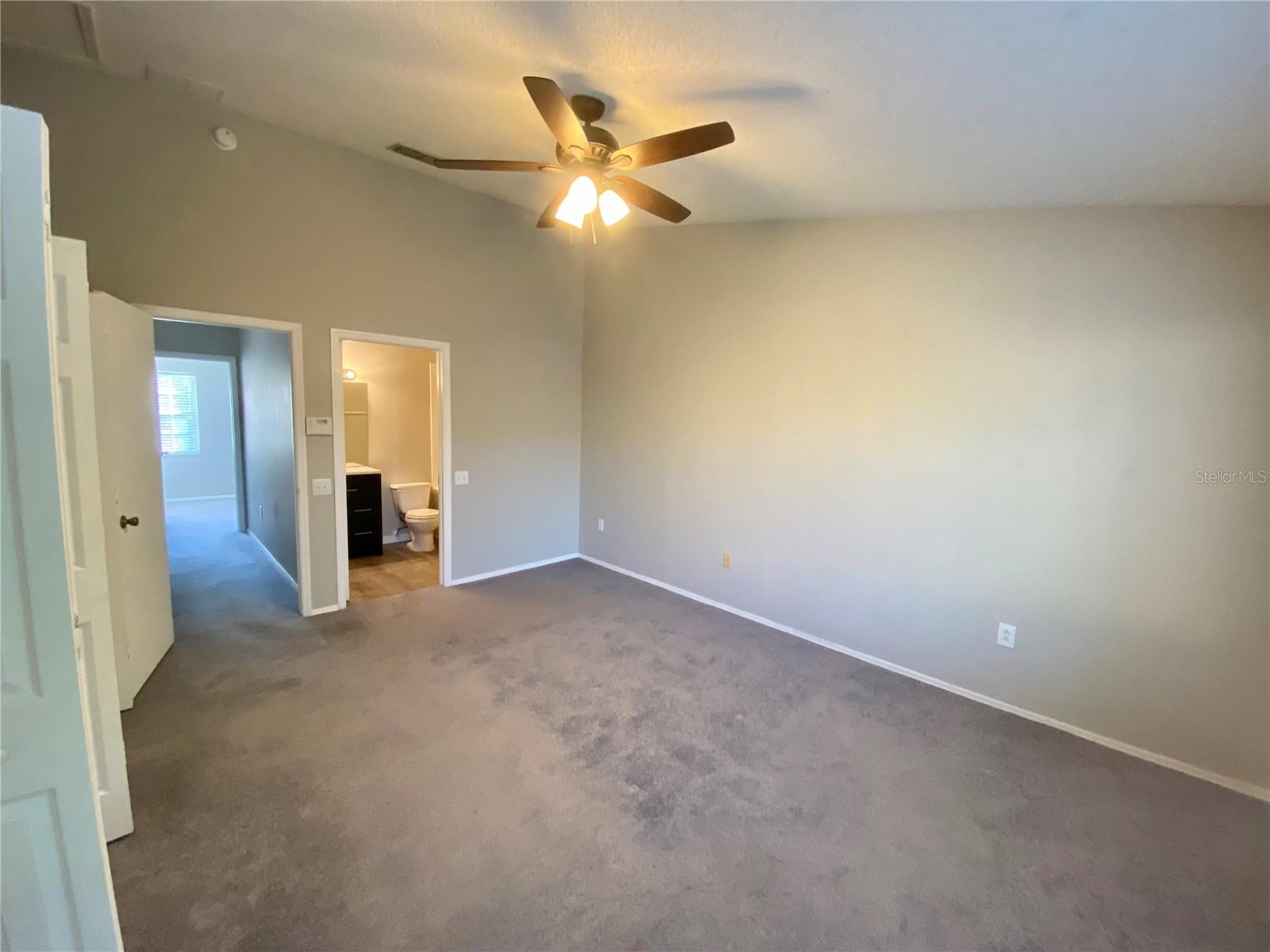 12415 BERKELEY SQUARE DR, TAMPA, FL, 33626