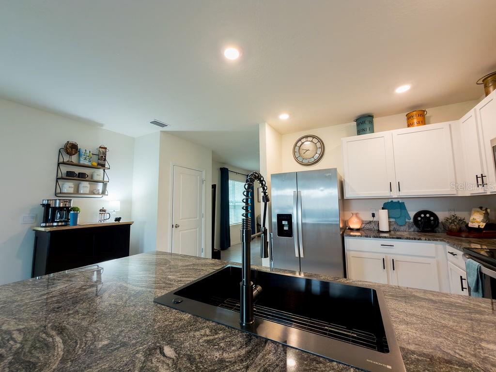 17014 BLISTER WING DR, WIMAUMA, FL, 33598