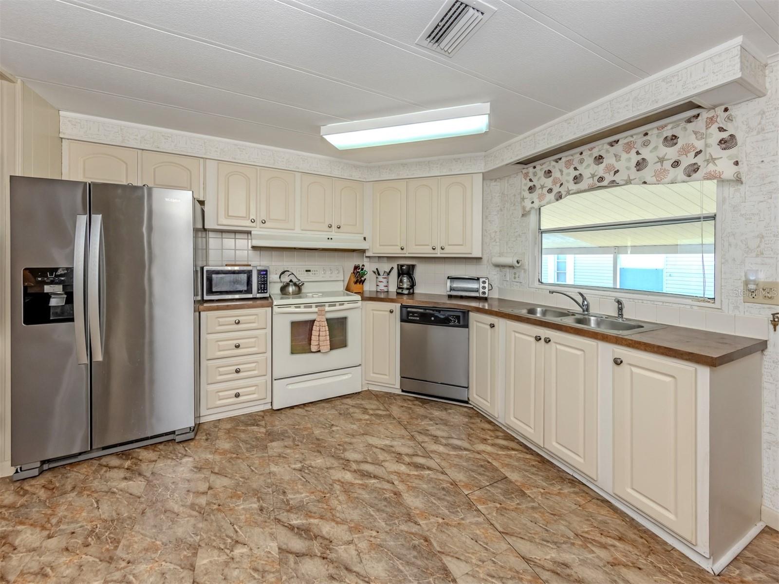 132 MARTINIQUE RD, NORTH PORT, FL, 34287