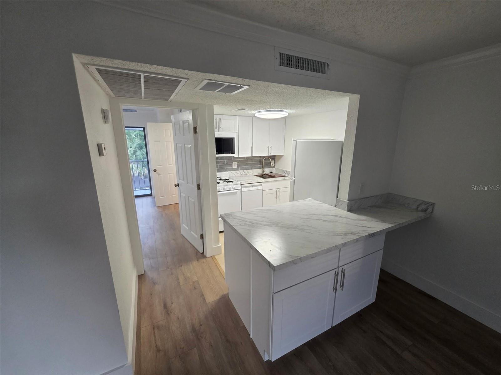 139 OYSTER BAY CIR #300, ALTAMONTE SPRINGS, FL, 32701