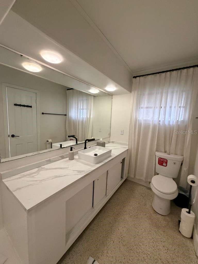5004 MEDALIST RD, SARASOTA, FL, 34243