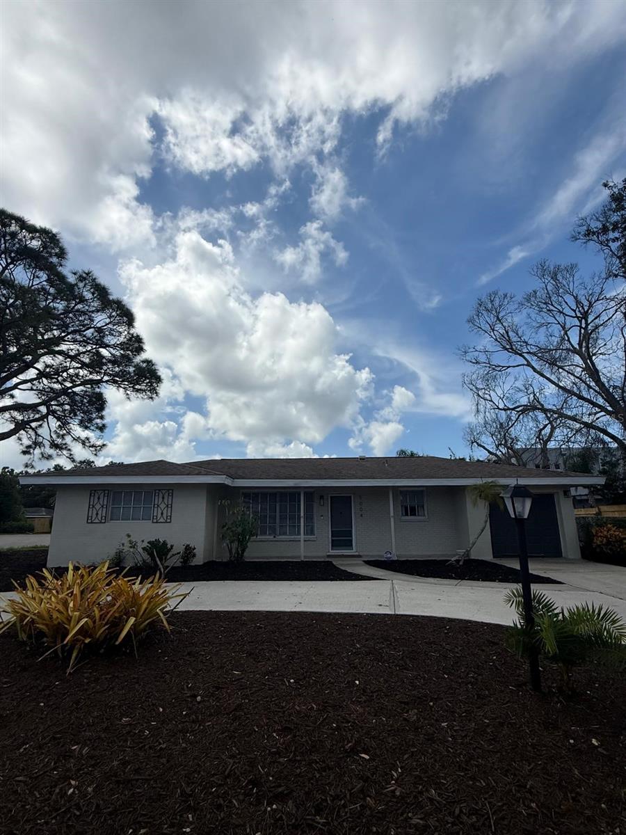 5004 MEDALIST RD, SARASOTA, FL, 34243