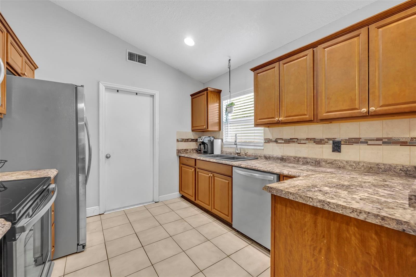 1921 BLUE FOX CT, ORLANDO, FL, 32825