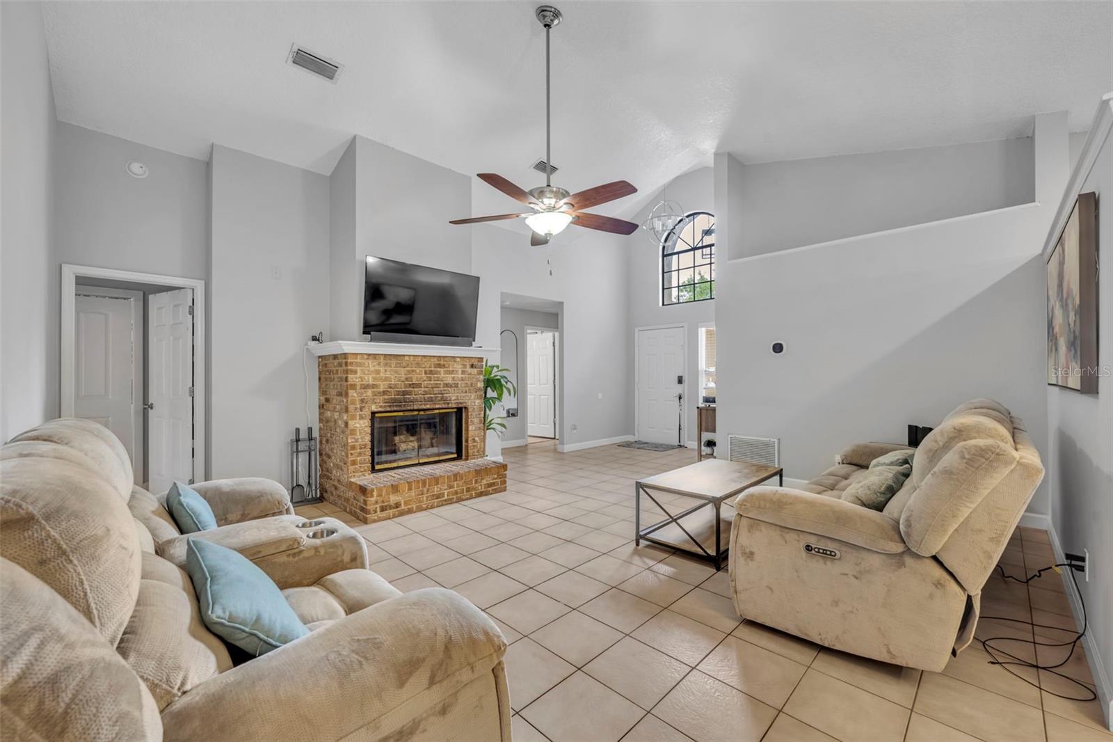 1921 BLUE FOX CT, ORLANDO, FL, 32825