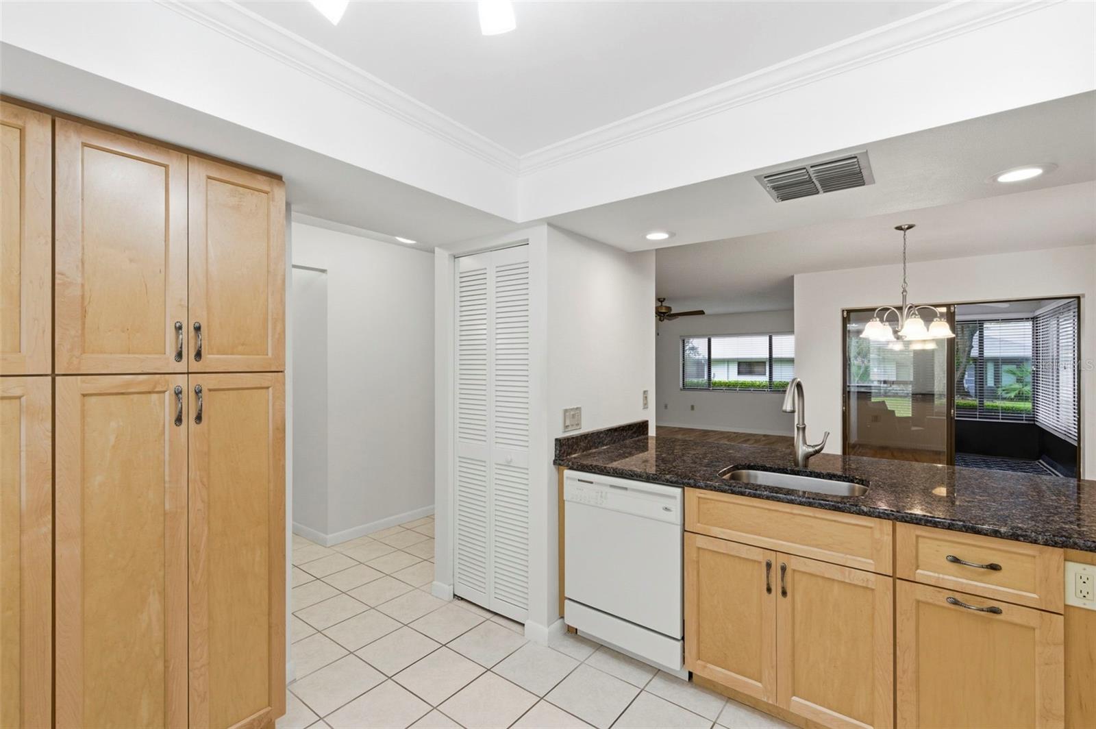2733 COUNTRYSIDE BLVD #108, CLEARWATER, FL, 33761