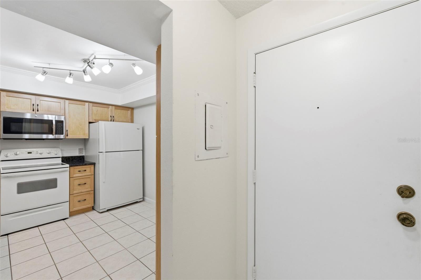 2733 COUNTRYSIDE BLVD #108, CLEARWATER, FL, 33761