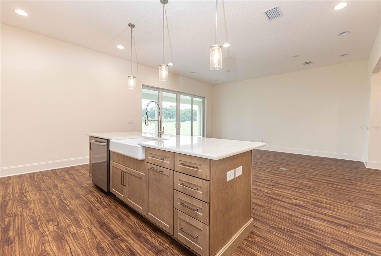 1439 CR 212, OXFORD, FL, 34484