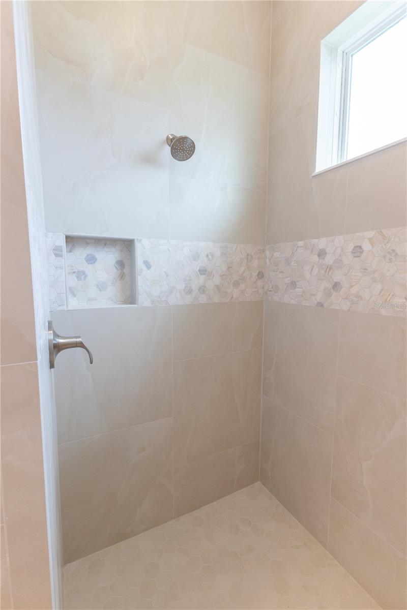 1439 CR 212, OXFORD, FL, 34484