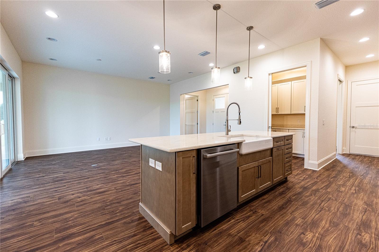 1439 CR 212, OXFORD, FL, 34484