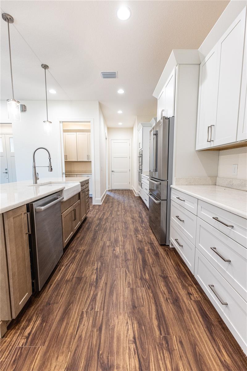 1439 CR 212, OXFORD, FL, 34484