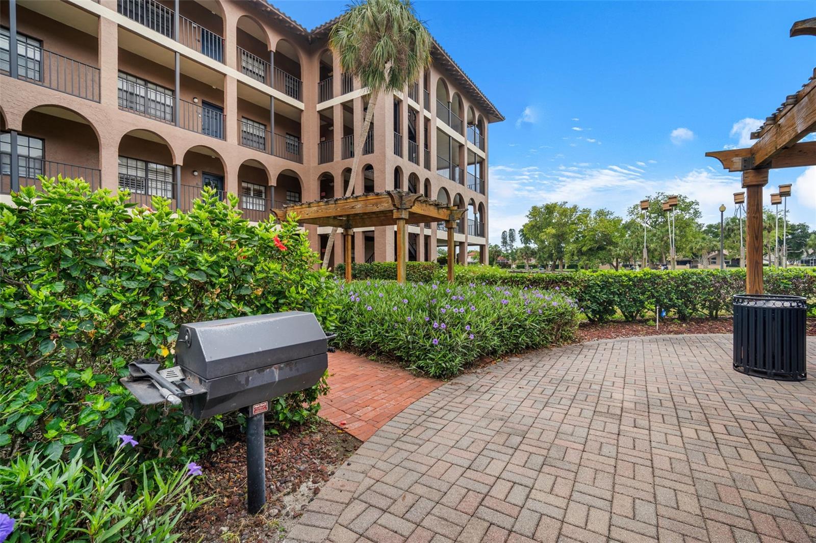 6100 GULFPORT BLVD S #402, GULFPORT, FL, 33707