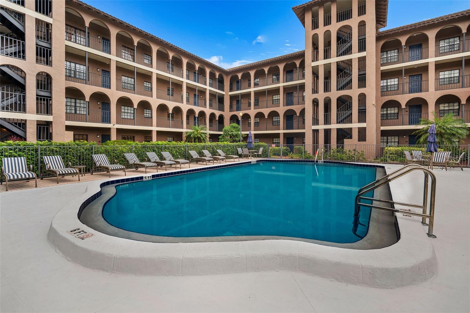 6100 GULFPORT BLVD S #402, GULFPORT, FL, 33707