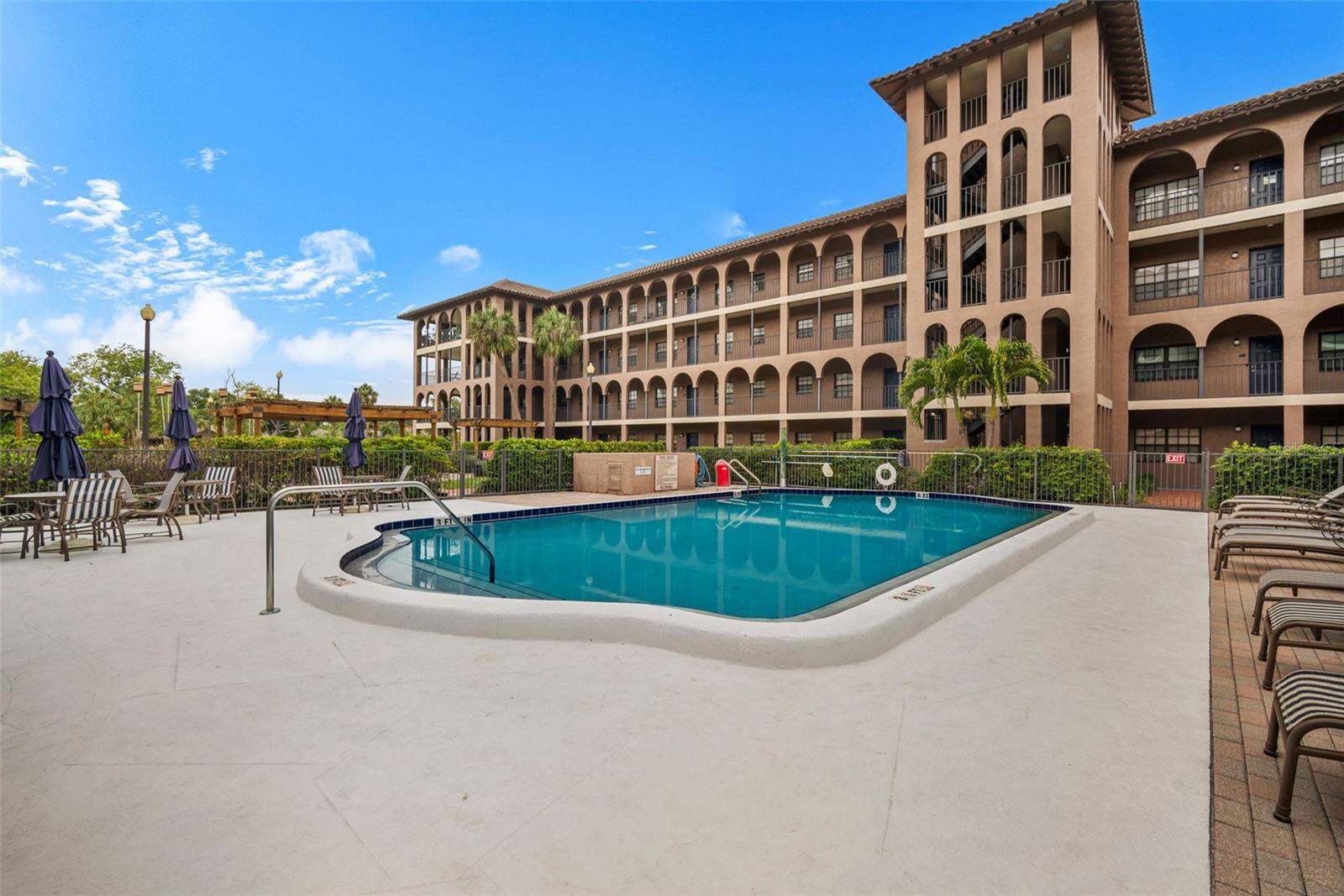 6100 GULFPORT BLVD S #402, GULFPORT, FL, 33707