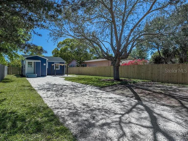 1411 34TH AVE N, ST PETERSBURG, FL, 33704