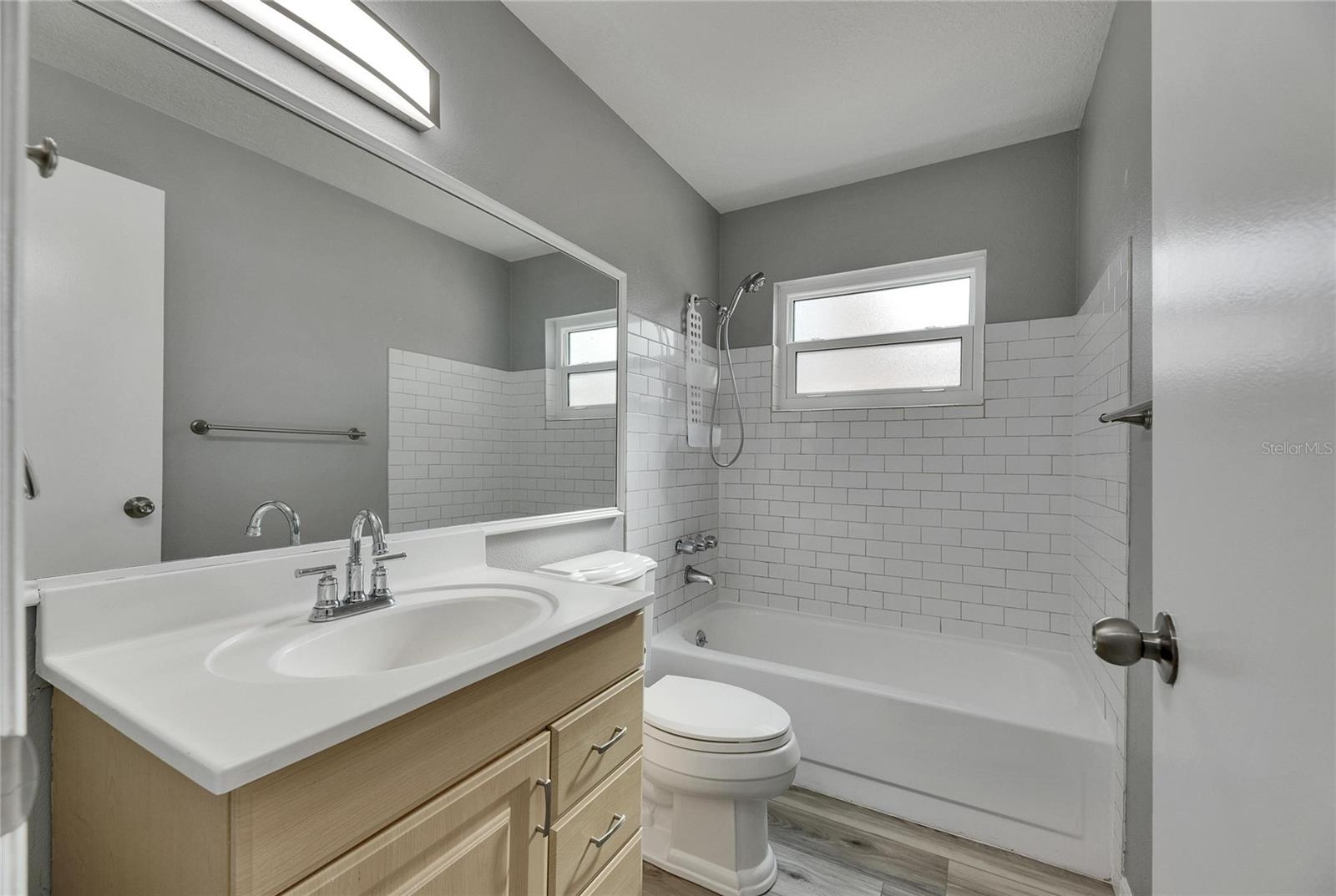 1691 E ORANGECREST AVE, PALM HARBOR, FL, 34683