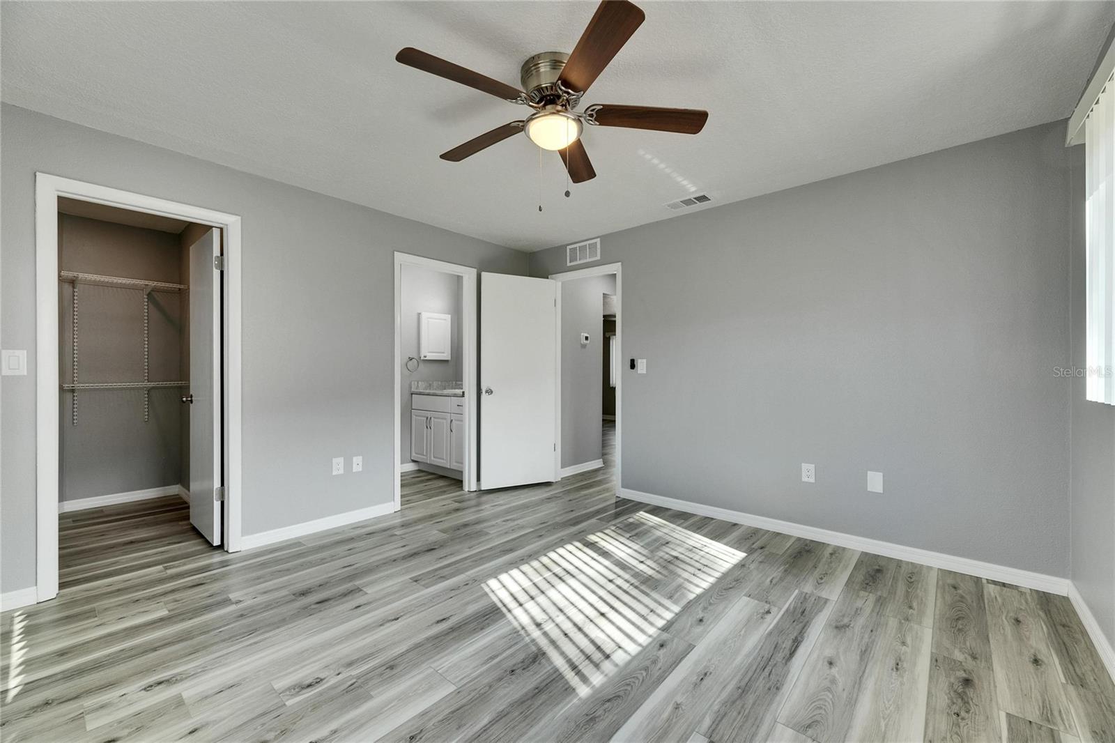 1691 E ORANGECREST AVE, PALM HARBOR, FL, 34683