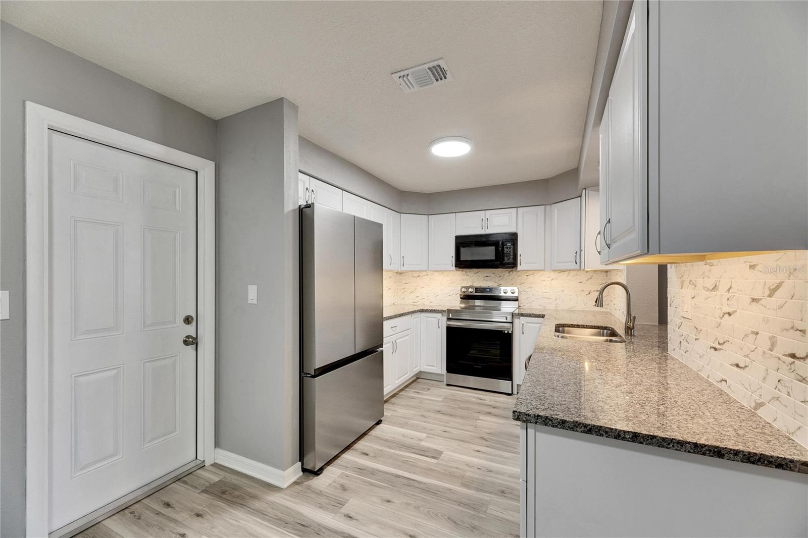 1691 E ORANGECREST AVE, PALM HARBOR, FL, 34683