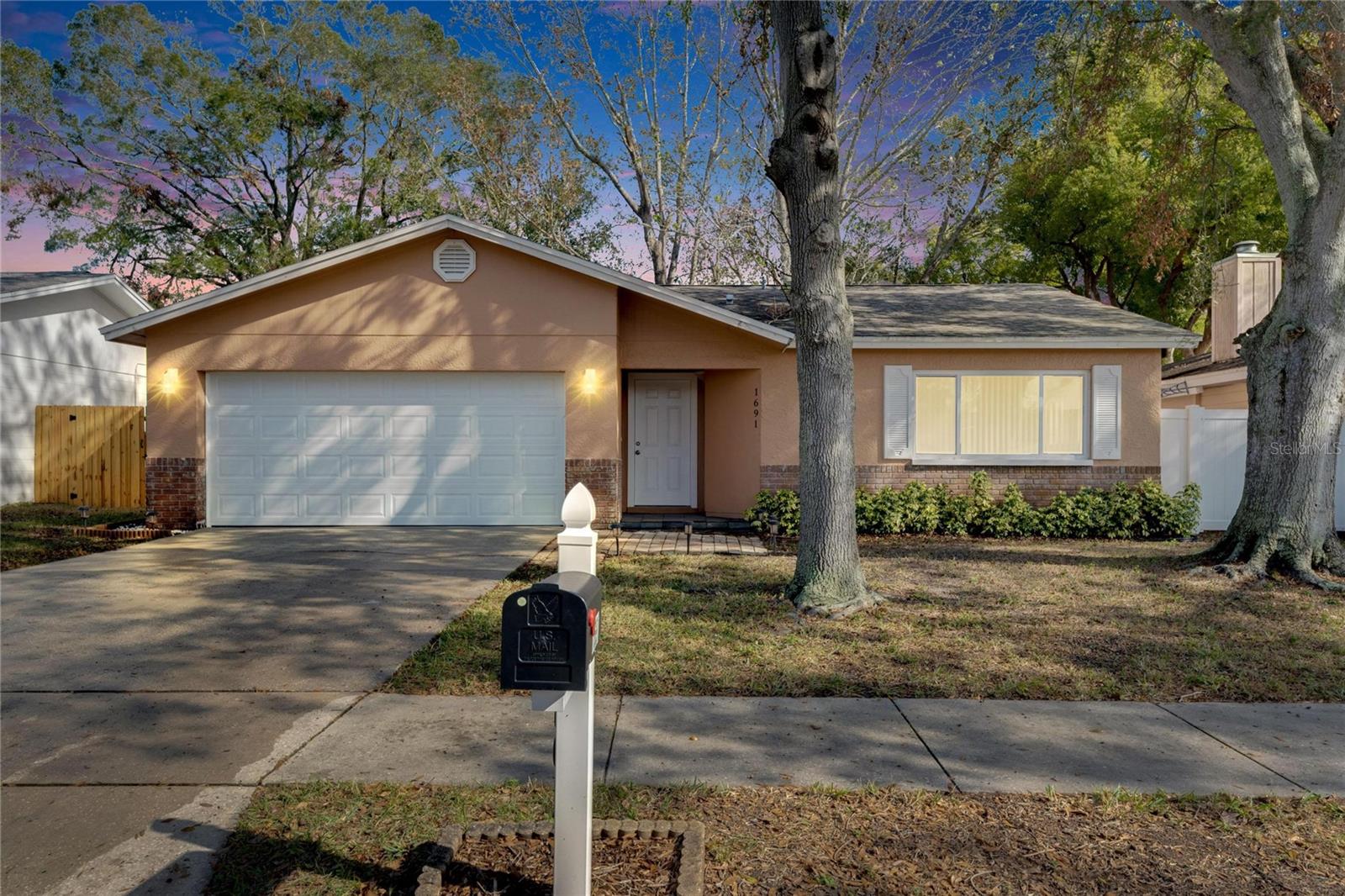 1691 E ORANGECREST AVE, PALM HARBOR, FL, 34683