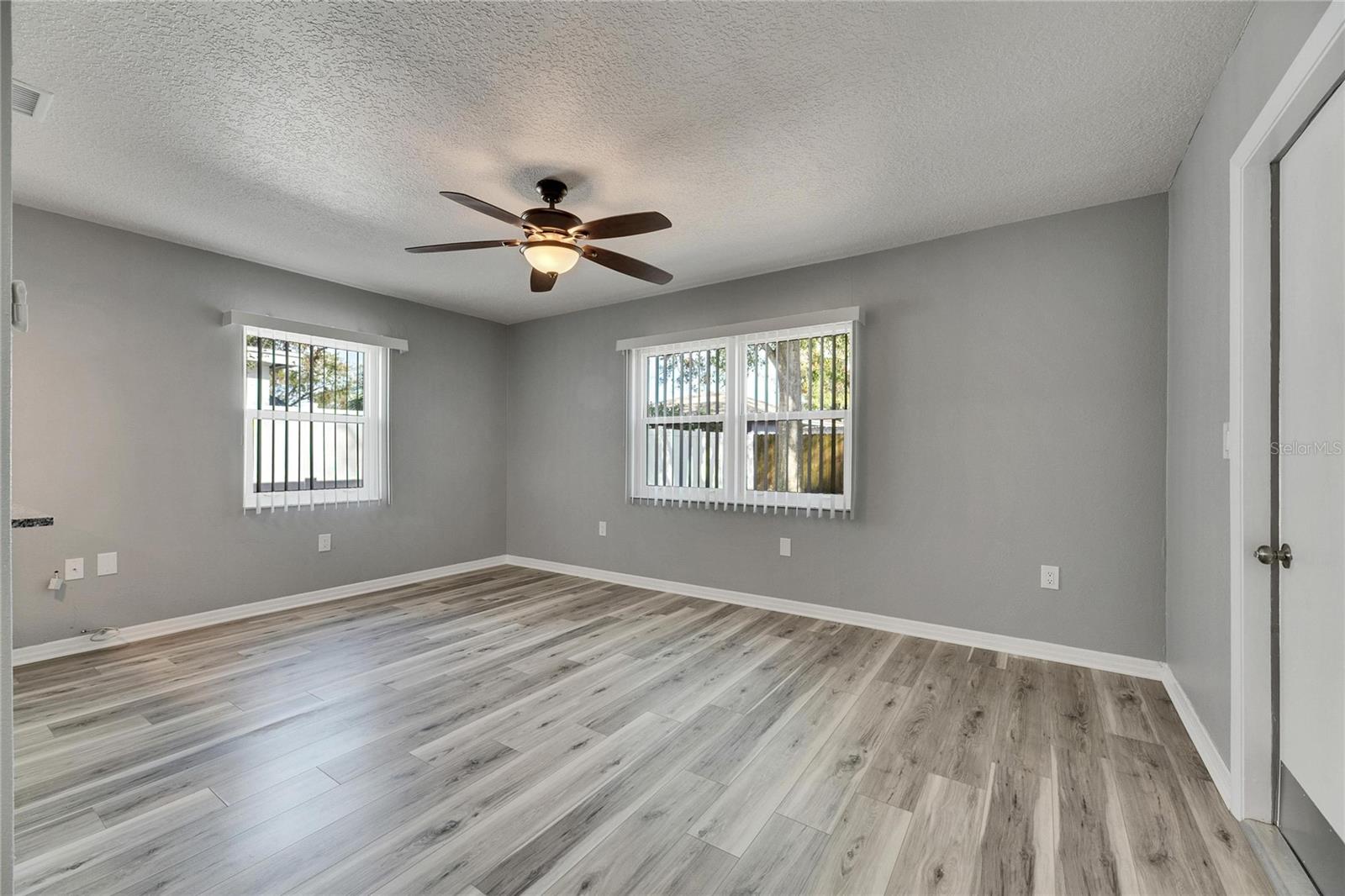 1691 E ORANGECREST AVE, PALM HARBOR, FL, 34683