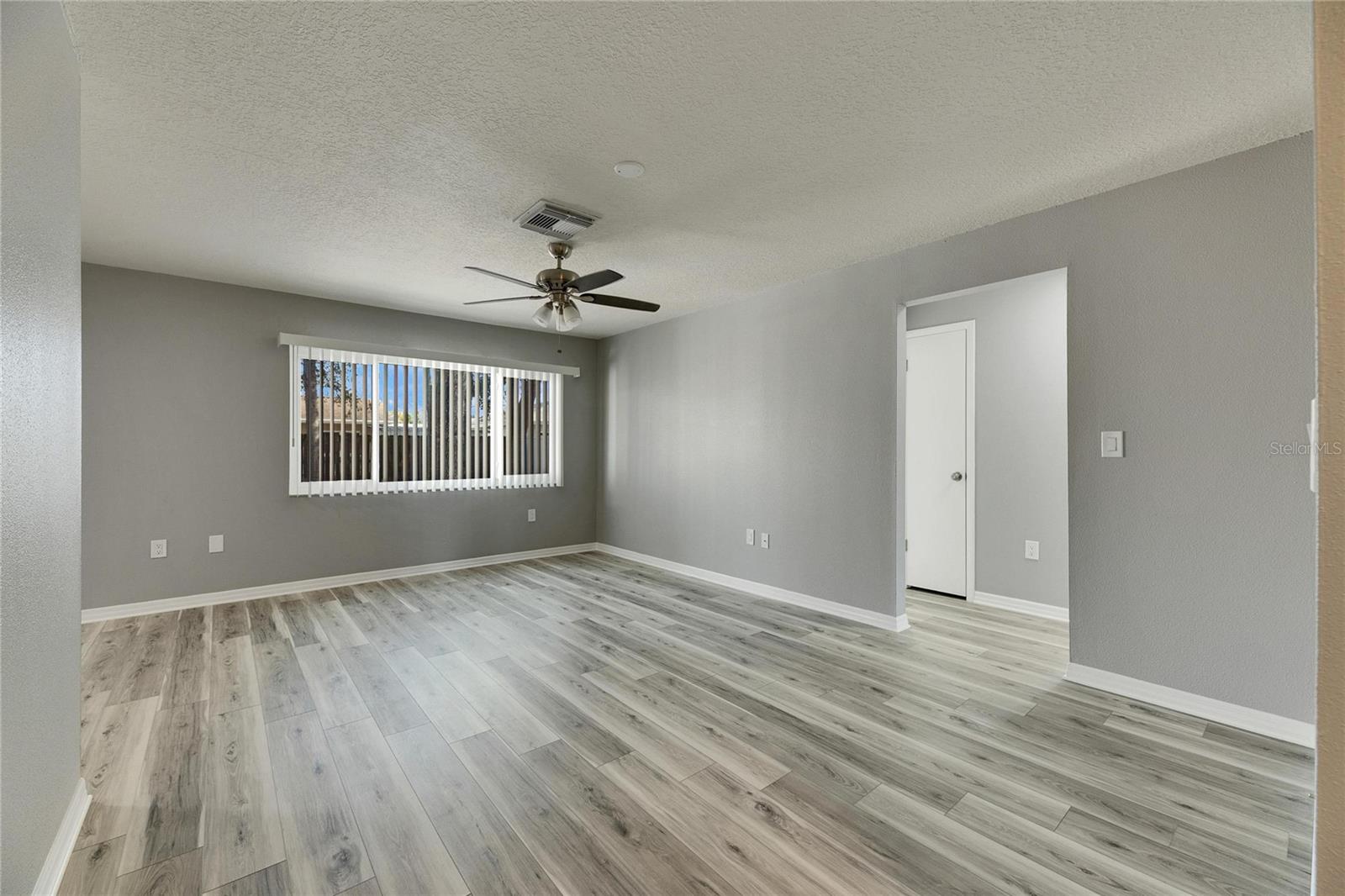1691 E ORANGECREST AVE, PALM HARBOR, FL, 34683