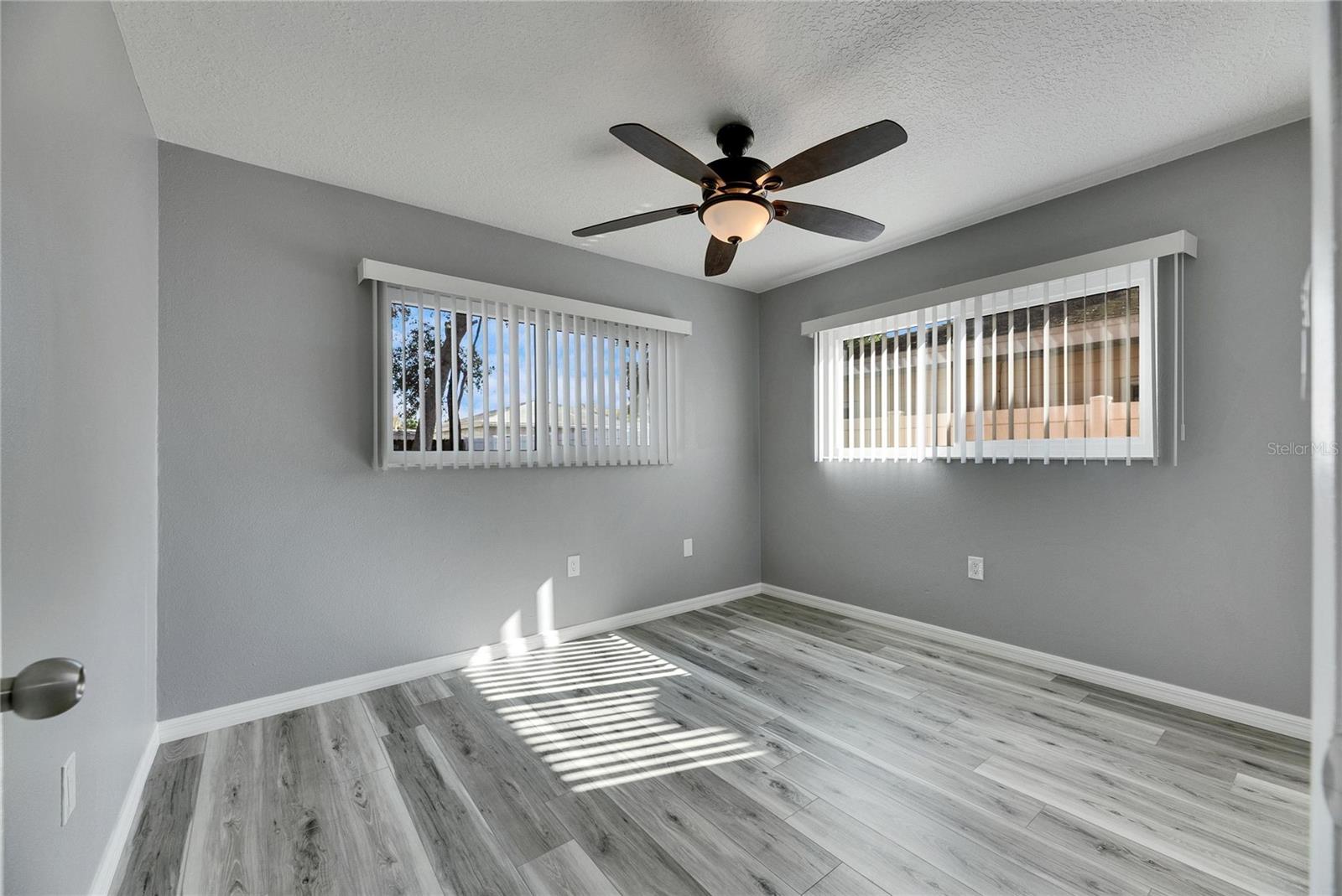 1691 E ORANGECREST AVE, PALM HARBOR, FL, 34683