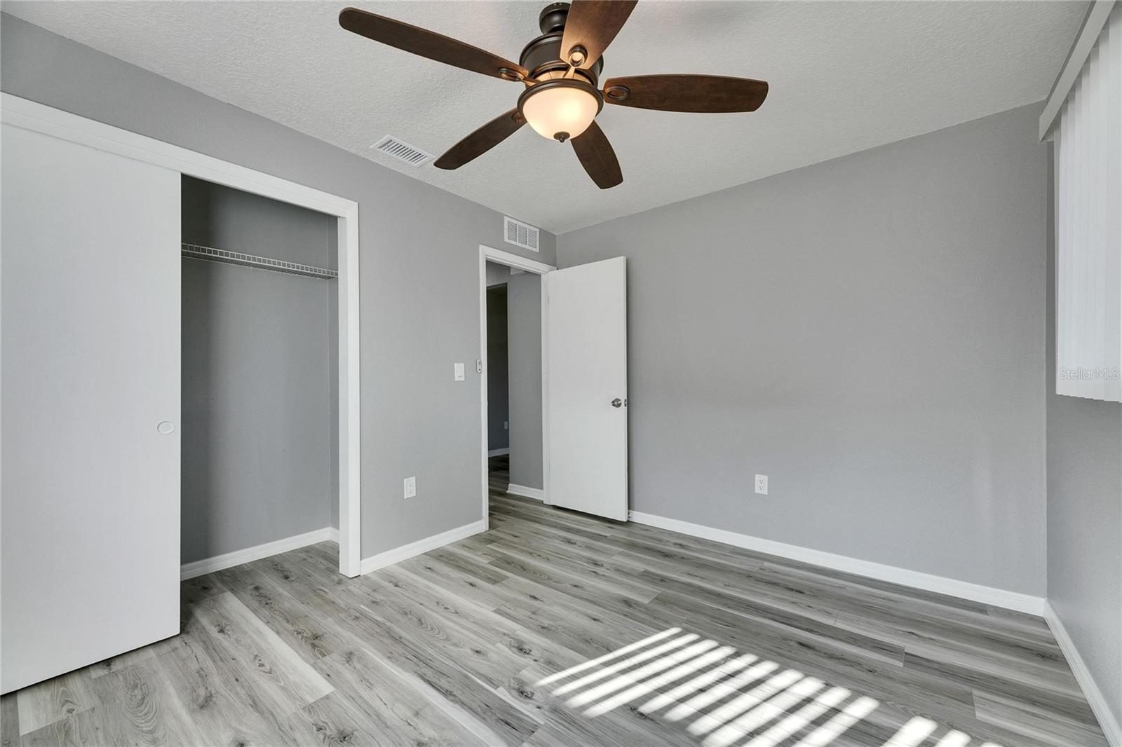 1691 E ORANGECREST AVE, PALM HARBOR, FL, 34683