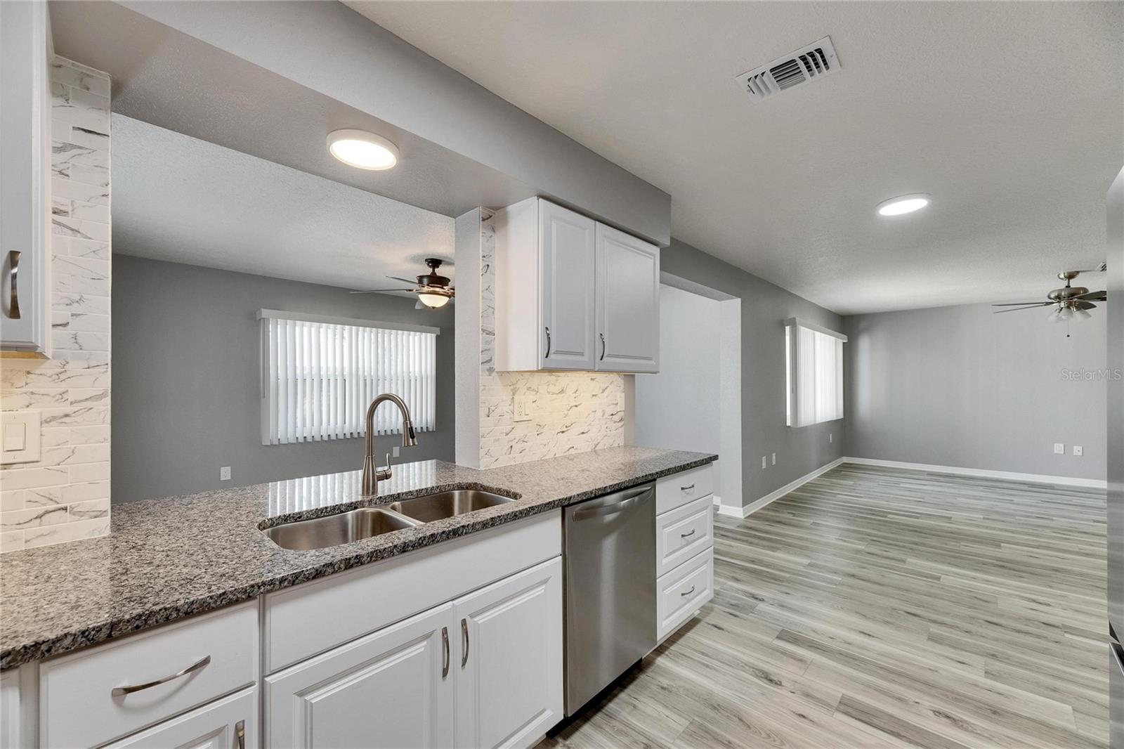 1691 E ORANGECREST AVE, PALM HARBOR, FL, 34683