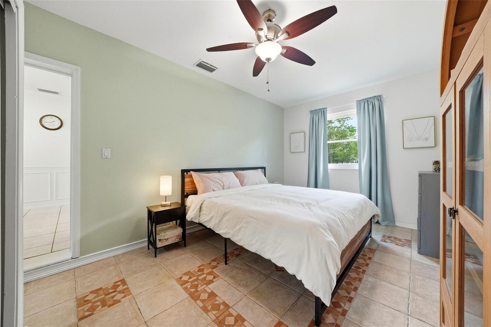 4943 WISHART BLVD, TAMPA, FL, 33603