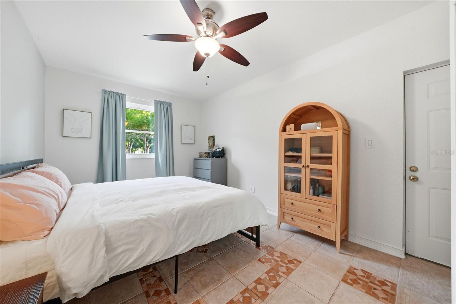 4943 WISHART BLVD, TAMPA, FL, 33603