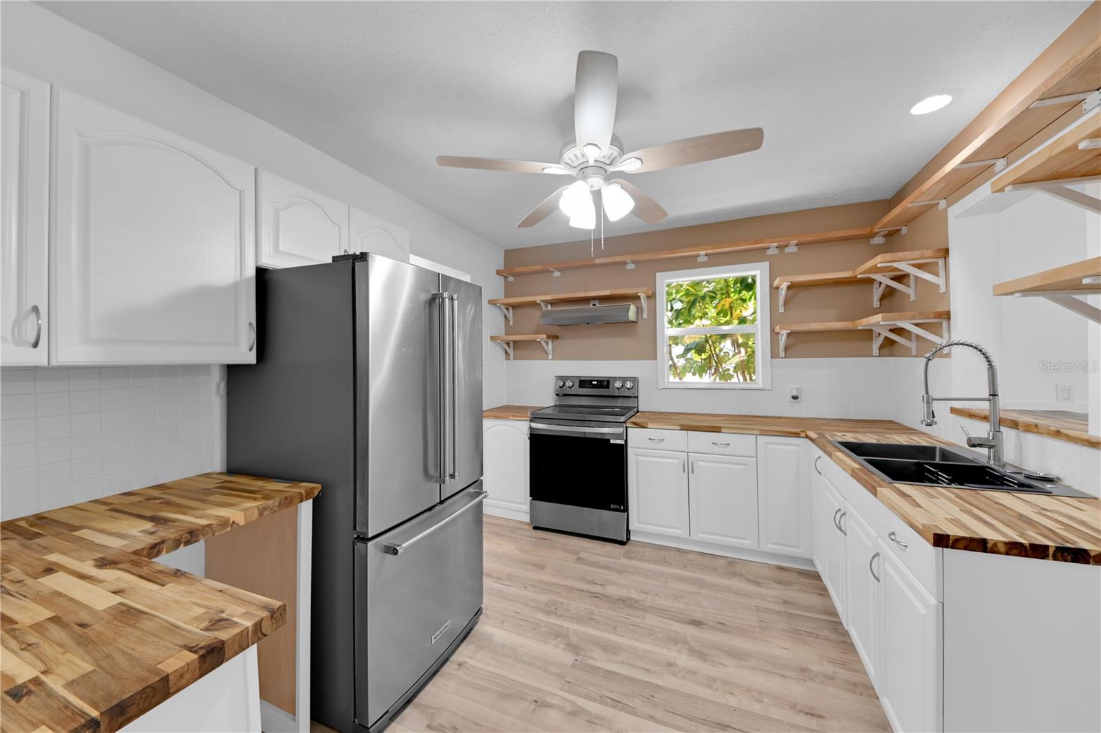 3203 E 38TH AVE, TAMPA, FL, 33610